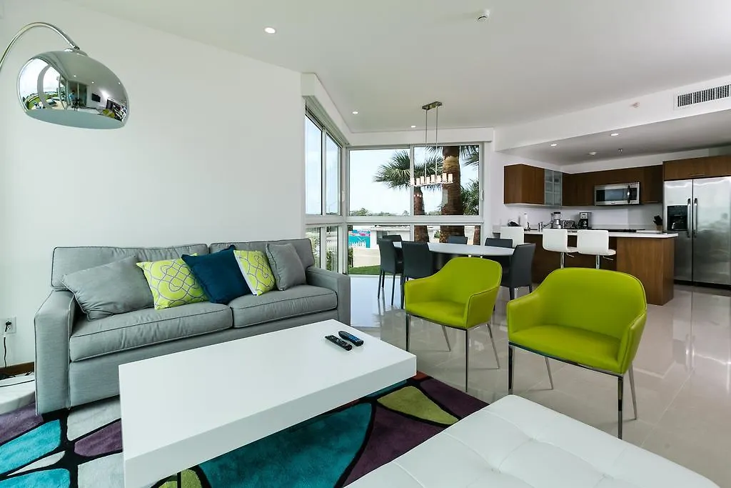 Blue Residences Palm Beach 5*,