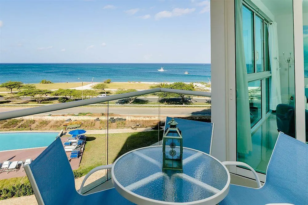 Blue Residences Palm Beach Aparthotel