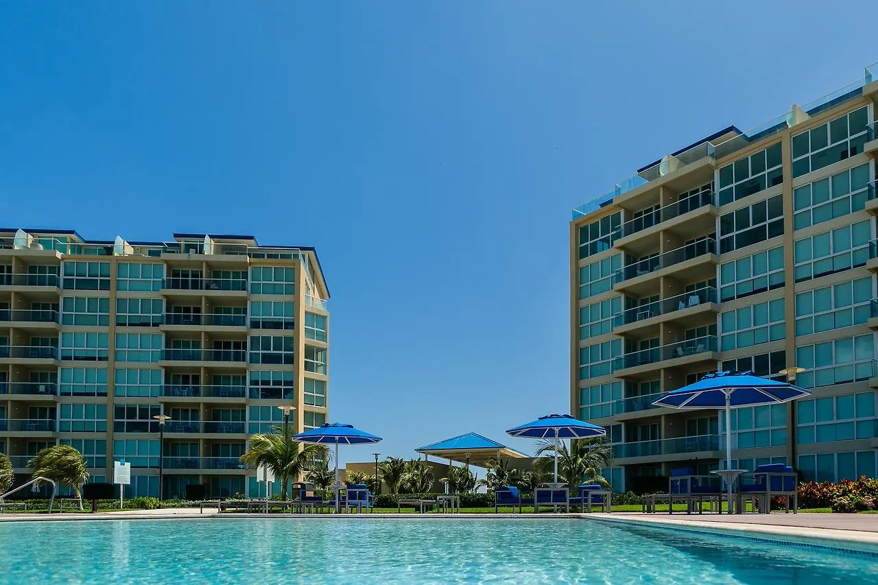 Aparthotel Blue Residences Palm Beach