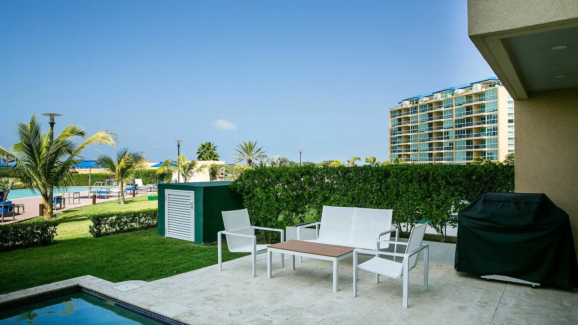 Aparthotel Blue Residences Palm Beach