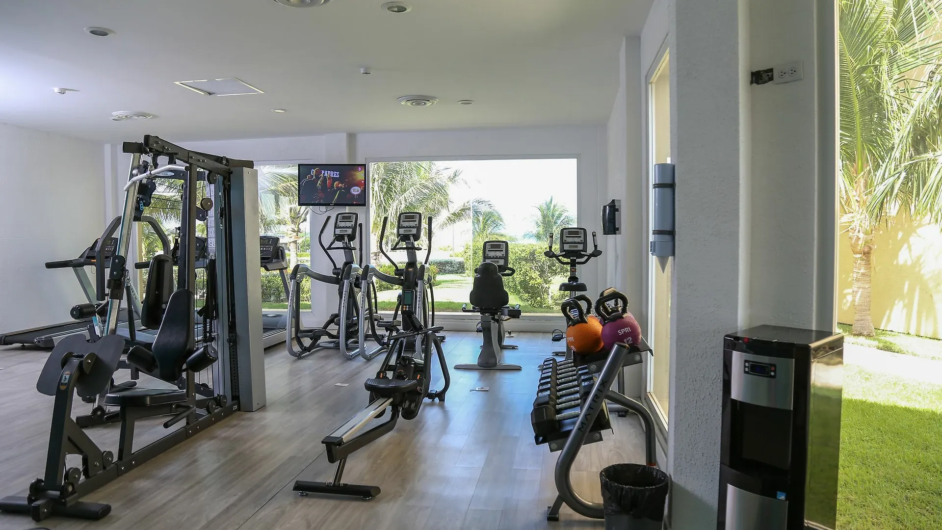 Blue Residences Palm Beach Aparthotel