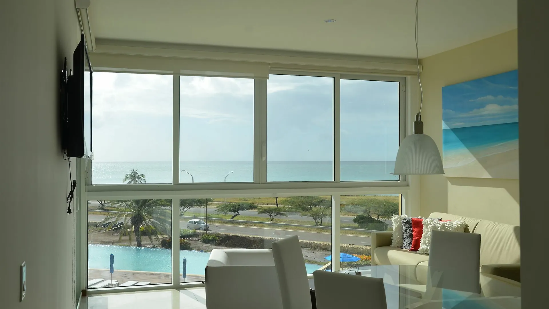 Blue Residences Palm Beach Aparthotel